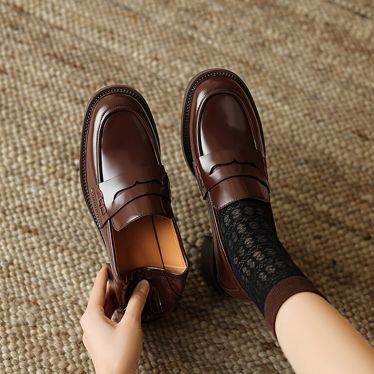 patent-leather-loafers-with-chunky-mid-heel_3 Patent Leather Loafers with Chunky Mid Heel