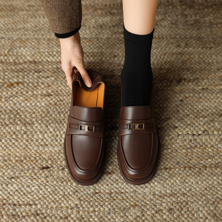 retro-low-heel-loafers-for-women-and-men_1 Retro Low Heel Loafers for Women and Men