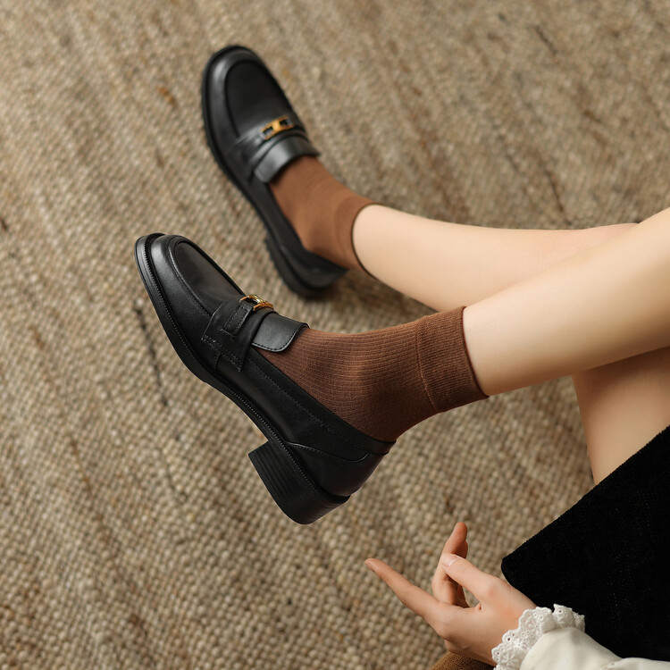 retro-low-heel-loafers-for-women-and-men_2 Retro Low Heel Loafers for Women and Men