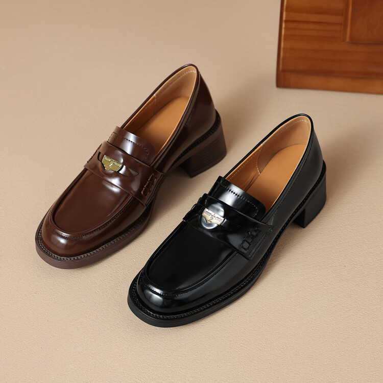 retro-patent-leather-loafers-with-chunky-heel-and-metal-accents_2 Retro Patent Leather Loafers with Chunky Heel and Metal Accents